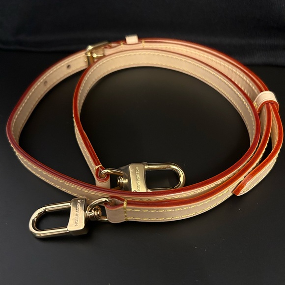 New Louis Vuitton Adjustable Leather Shoulder/Crossbody Strap 16 mm vnm - Picture 4 of 5